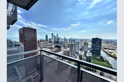 235 W Van Buren Street #4207, Chicago, IL 60607 - Photo 2