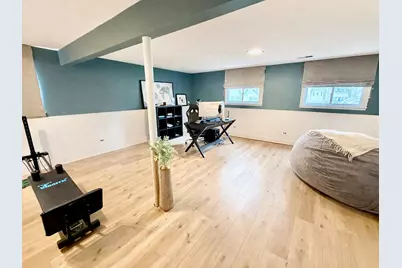 6418 Bradley Drive, Woodridge, IL 60517 - Photo 14