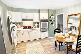 6418 Bradley Dr, Woodridge, IL 60517 - Photo 8