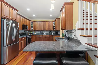 4910 W Catalpa Avenue, Chicago, IL 60630 - Photo 6