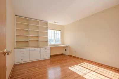 801 N McLean Boulevard #320, Elgin, IL 60123 - Photo 14