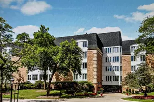 150 Lake Blvd, Buffalo Grove, IL 60089 - Photo 2