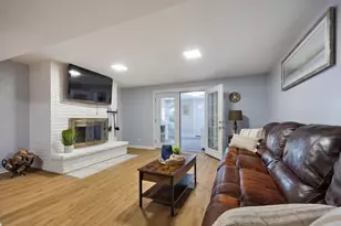 703 Crestview Dr, Ingleside, IL 60041 - Photo 24
