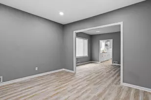 319 156th Pl, Calumet City, IL 60409 - Photo 4