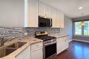 937 Fountain View Dr, Deerfield, IL 60015 - Photo 30