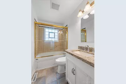 [Address not provided], Crystal Lake, IL 60014 - Photo 16