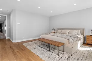 5004 W Argyle St, Chicago, IL 60630 - Photo 32