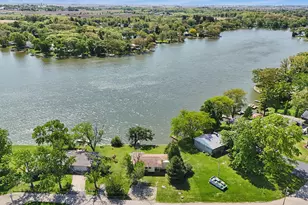730 Bayshore Dr, Loda, IL 60948 - Photo 2