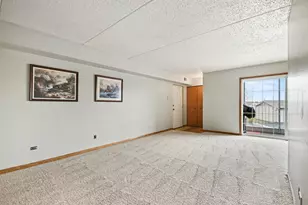 16032 Crystal Creek Dr, Orland Park, IL 60462 - Photo 8