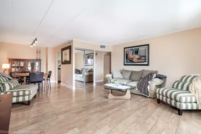 3222 Sanders Road #3D, Northbrook, IL 60062 - Photo 4