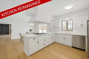 9 Buckingham Dr, Sugar Grove, IL 60554 - Photo 12