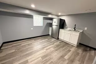 4813 W 22nd Pl, Cicero, IL 60804 - Photo 8