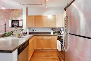 520 W Huron St, Chicago, IL 60654 - Photo 10