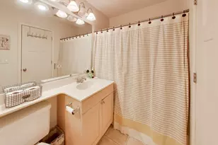 520 W Huron St, Chicago, IL 60654 - Photo 16