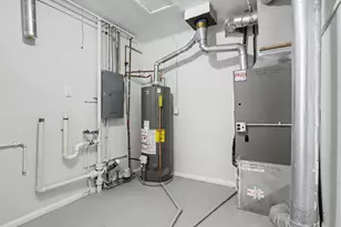 912 N Midland Ave, Joliet, IL 60435 - Photo 14