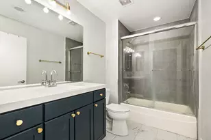 1000 N Kingsbury St, Chicago, IL 60610 - Photo 8