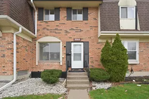 2064 Lioncrest Dr, Richton Park, IL 60471 - Photo 2