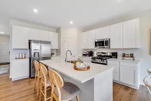 330 Harvest Ave, Hinckley, IL 60520 - Photo 8