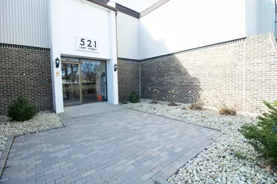 521 73rd Street #104, Downers Grove, IL 60516 - Photo 2