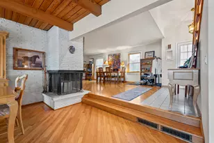 27052 W Lakeview Dr S, Lake Barrington, IL 60084 - Photo 6