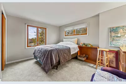 27052 W Lakeview Drive S, Lake Barrington, IL 60084 - Photo 32