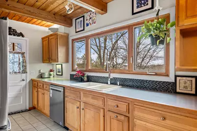 27052 W Lakeview Drive S, Lake Barrington, IL 60084 - Photo 20