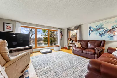 27052 W Lakeview Drive S, Lake Barrington, IL 60084 - Photo 12