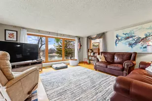 27052 W Lakeview Dr S, Lake Barrington, IL 60084 - Photo 12