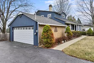 27052 W Lakeview Dr S, Lake Barrington, IL 60084 - Photo 68