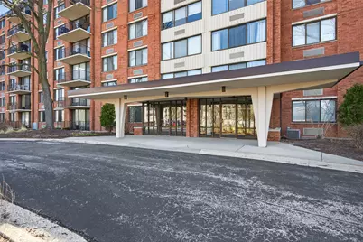 2000 Saint Regis Drive #2B, Lombard, IL 60148 - Photo 2