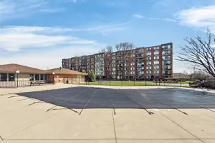 2000 St Regis Dr, Lombard, IL 60148 - Photo 26