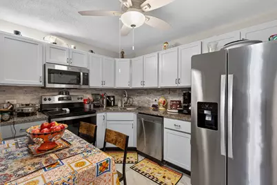 2000 Saint Regis Drive #2B, Lombard, IL 60148 - Photo 10