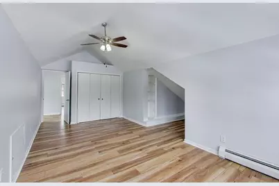 1638 Oakwood Avenue, Des Plaines, IL 60016 - Photo 18