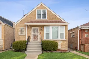 8025 S Mozart St, Chicago, IL 60652 - Photo 2