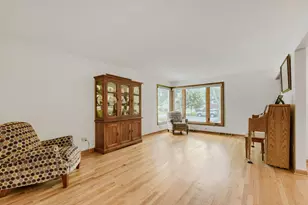 600 Willow St, Itasca, IL 60143 - Photo 2