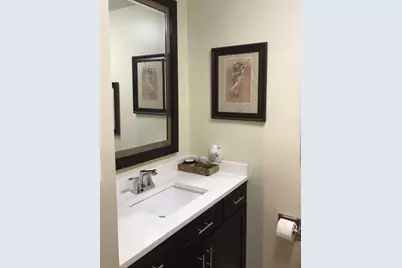 111 E Chestnut Street #17E, Chicago, IL 60611 - Photo 8