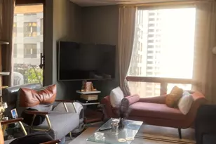 200 N Dearborn St, Chicago, IL 60601 - Photo 2