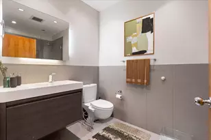 2016 W Concord Pl, Chicago, IL 60647 - Photo 18