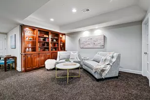 708 Fairfield Ct, Westmont, IL 60559 - Photo 40