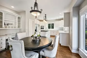 708 Fairfield Ct, Westmont, IL 60559 - Photo 18