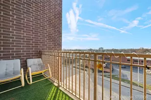 77 N Wolf Rd, Northlake, IL 60164 - Photo 14