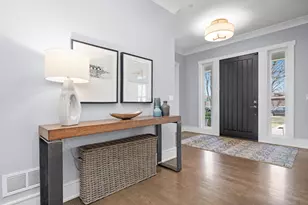 619 Jackson Ave, River Forest, IL 60305 - Photo 2