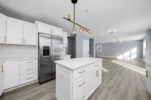 106 W Thompson St, Harvard, IL 60033 - Photo 6