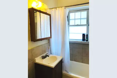 1056 W Thorndale Avenue #1U, Chicago, IL 60660 - Photo 4