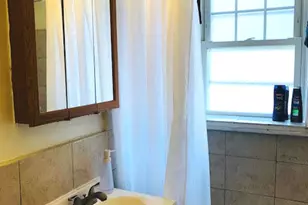 1056 W Thorndale Ave, Chicago, IL 60660 - Photo 4