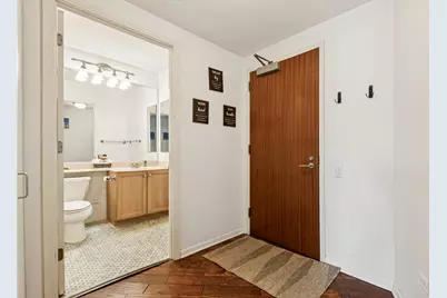 400 N La Salle Drive #2208, Chicago, IL 60654 - Photo 14