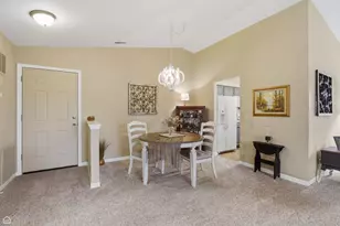 329 Everett Ave, Crystal Lake, IL 60014 - Photo 8