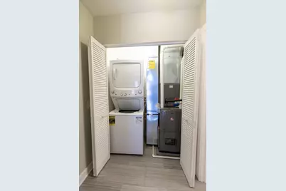 2122 N Springfield Avenue, Chicago, IL 60647 - Photo 10