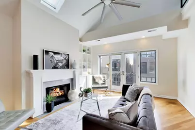 1532 W Fry Street #3, Chicago, IL 60642 - Photo 4