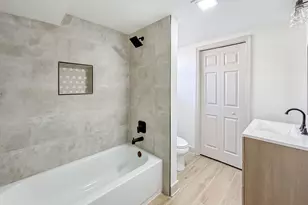 127 N Cedar Ln, Glenwood, IL 60425 - Photo 18